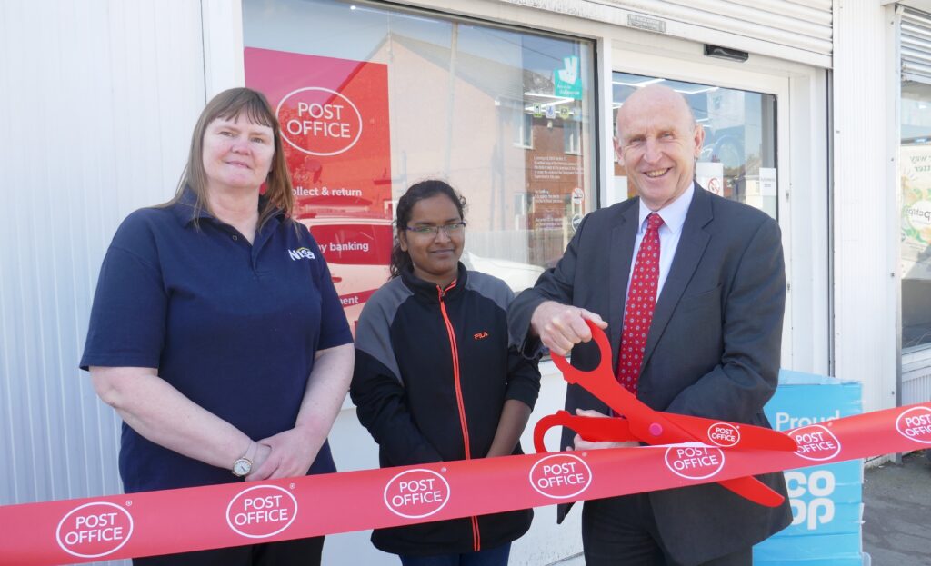 John Healey officially opens new Rawmarsh Post Office - John Healey MP